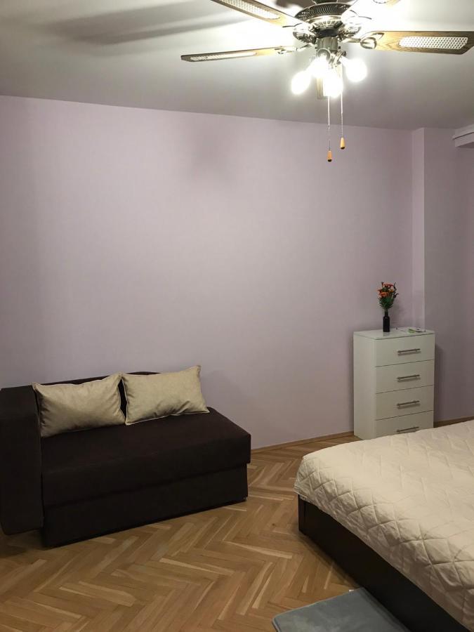 Appartement House Near Krakus Mound à Cracovie Extérieur photo